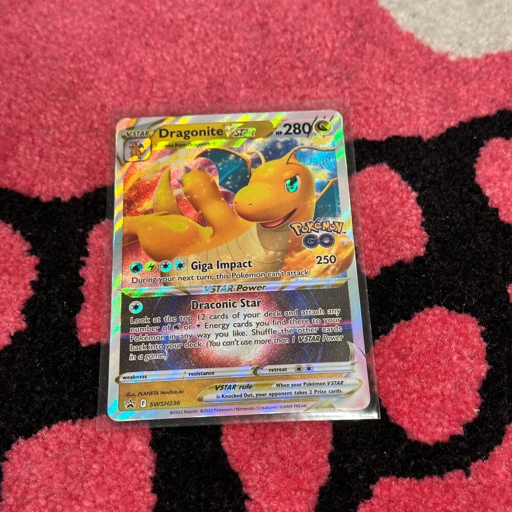 Dragonite VSTAR #SWSH236 – Pokémon Promo [Holo] – As Pictured